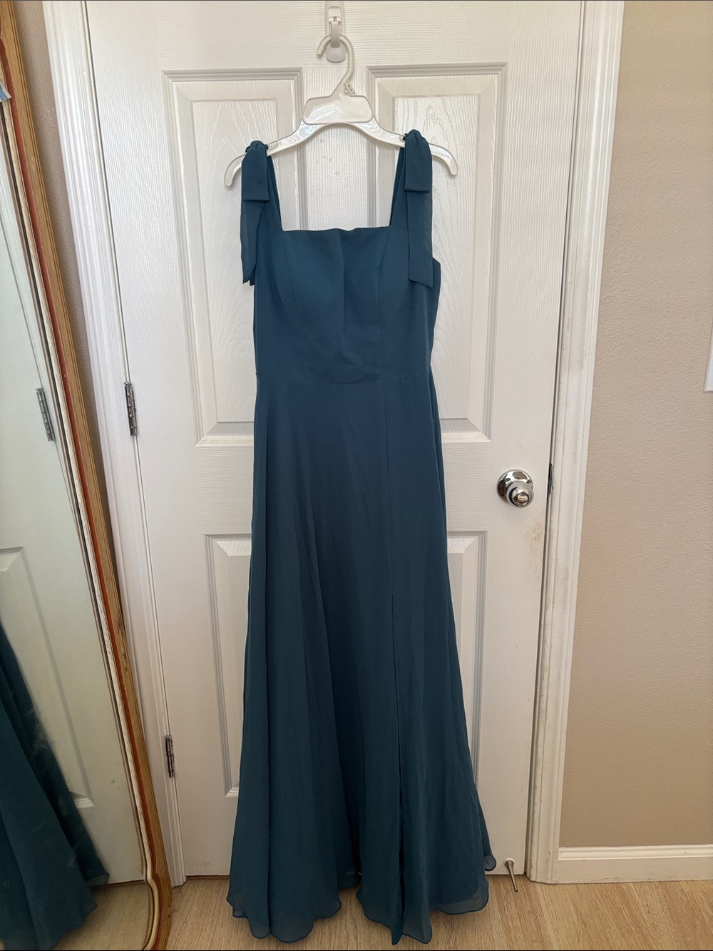 Teal Bow-Strap Evening Dress - Elegant Women's Gown